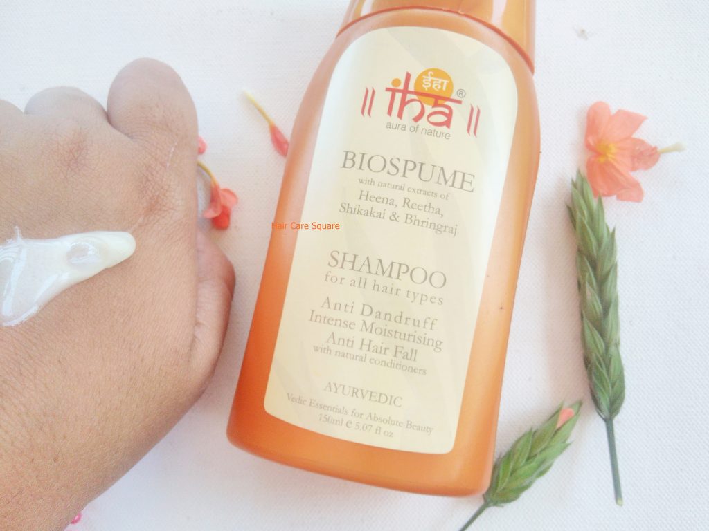 IHA Biospume anti dandruff and anti-hair fall shampoo with natural extracts of henna, reetha, shikakai and bhringraj